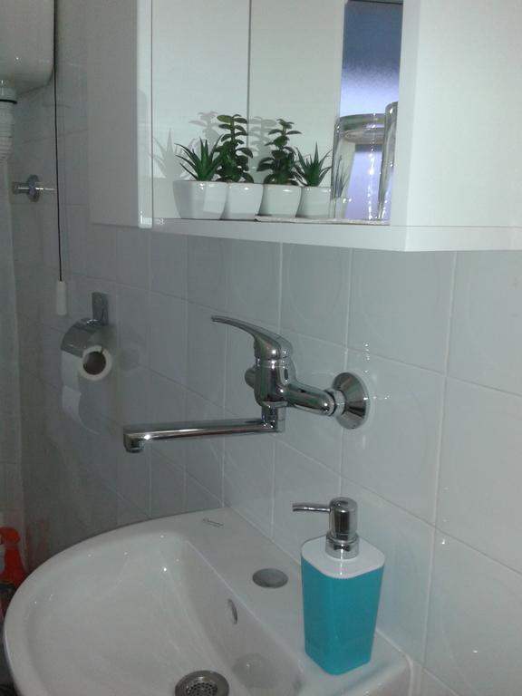 Apartment Ana Спліт Екстер'єр фото