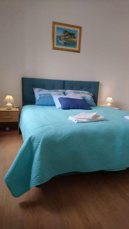 Apartment Ana Спліт Екстер'єр фото